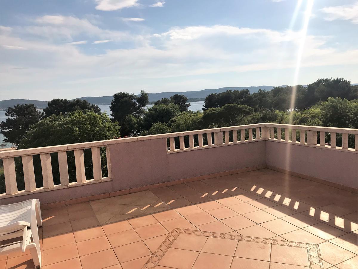 Villa Toni Sveti Filip i Jakov Buitenkant foto